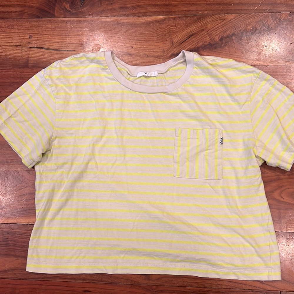 Vans Women’s Size XL Cropped Short Sleeve Tee